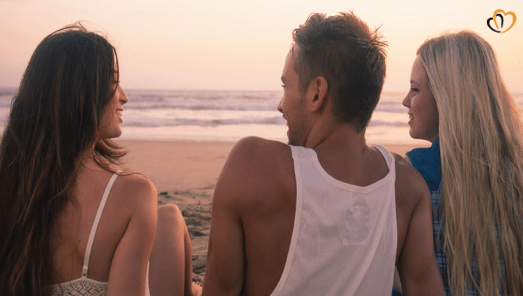 best-friend-sleeping-partner-1