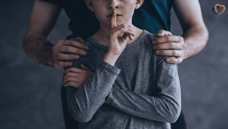 How To Spot A Sex Offender - Pedophilia_Boy