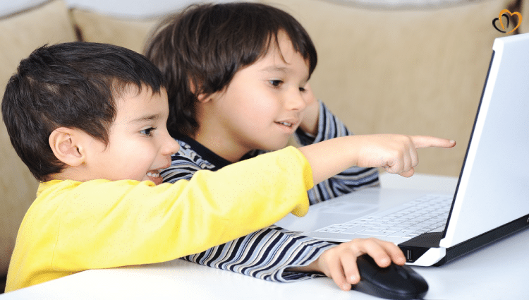 Keeping Your Child Safe Online - Social Media